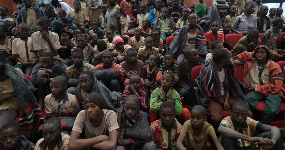 000 8xd7u3 e1608524440724.jpg?resize=412,232 - Nigeria : 344 écoliers enlevés par Boka Haram ont été libérés