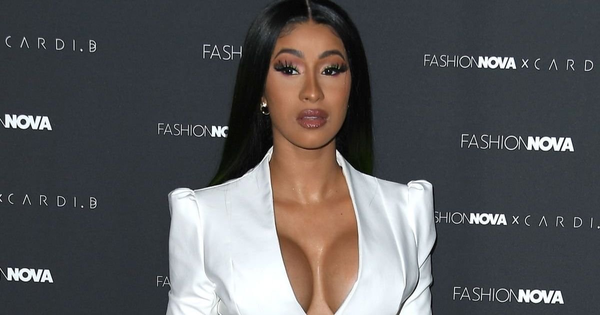 1 11.jpg?resize=1200,630 - Cardi B Apologizes Following Backlash For Hosting 37 People Over Thanksgiving
