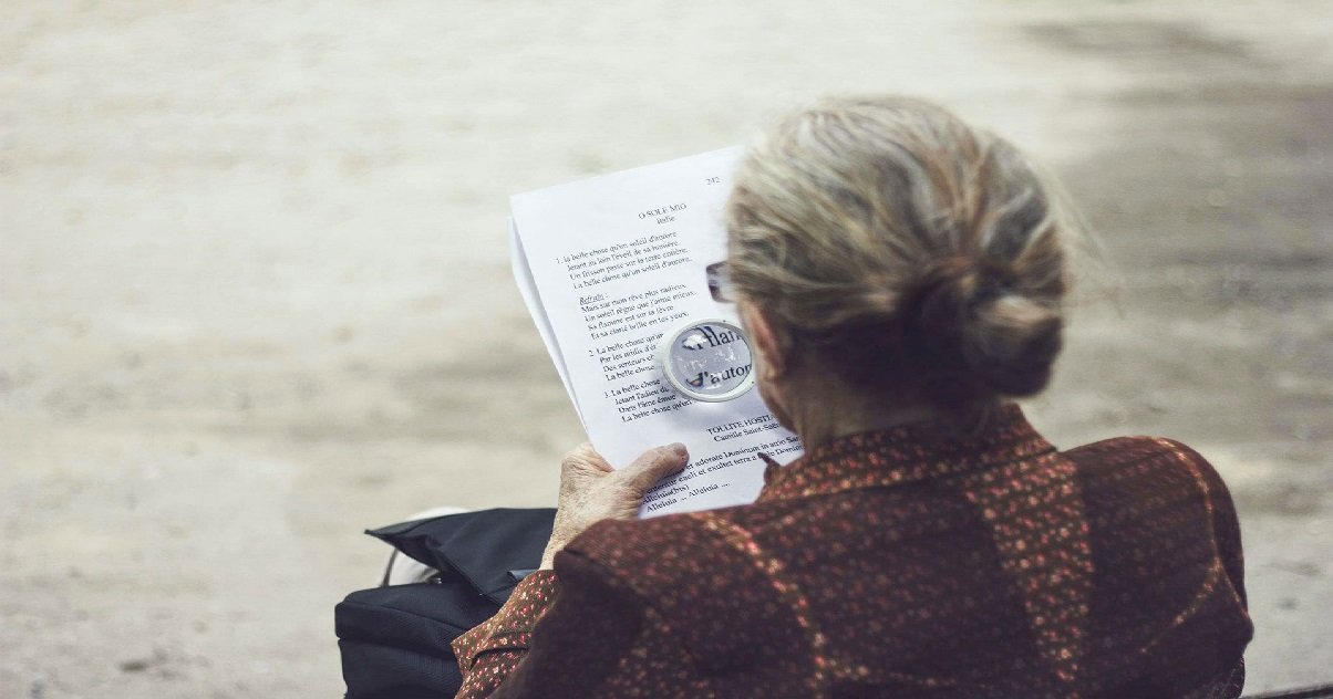 1 mami.jpg?resize=412,275 - Une femme atteinte d'Alzheimer a mal daté son attestation de sortie et se fait condamner