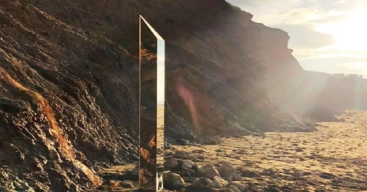 12 2.jpg?resize=1200,630 - Mystère: un quatrième monolithe a été découvert sur une île britannique