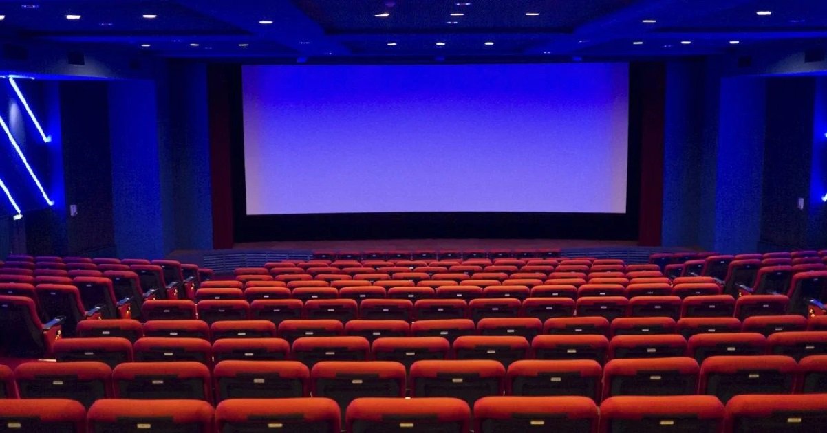 3 cine.jpg?resize=412,275 - Le Conseil d’État a finalement validé la fermeture des cinémas et théâtres