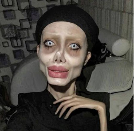 Zombie Angelina Jolie