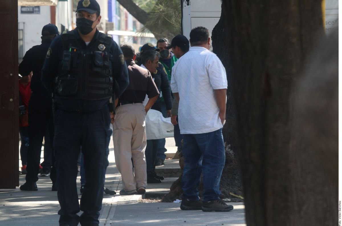 Niño de 14 años mata a sus primos con un cuchillo en Ciudad de México | La Opinión