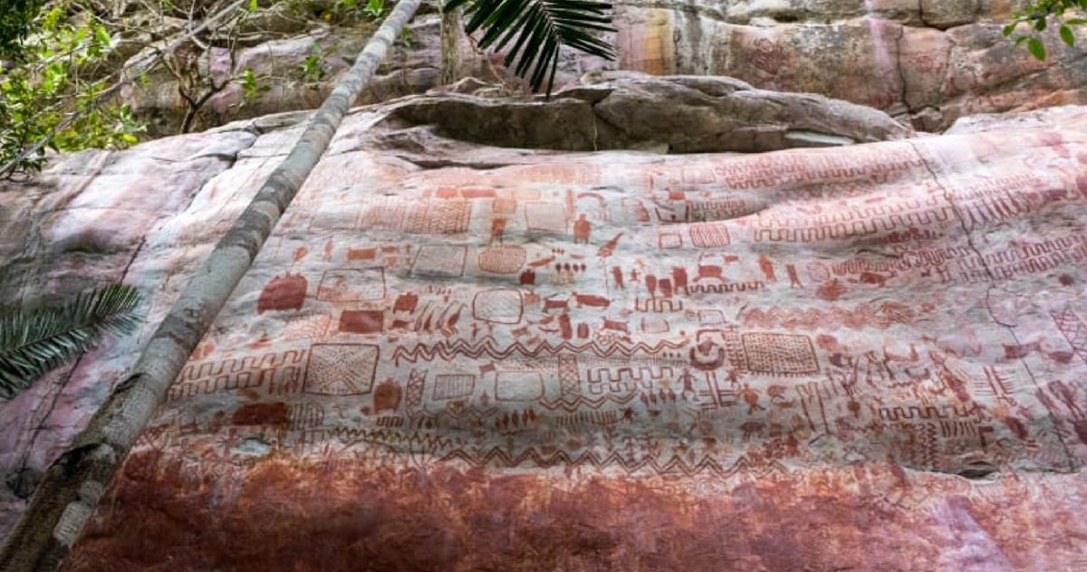 9 gre 1.jpg?resize=1200,630 - Une fresque vieille de 12.500 ans a été découverte dans la forêt amazonienne