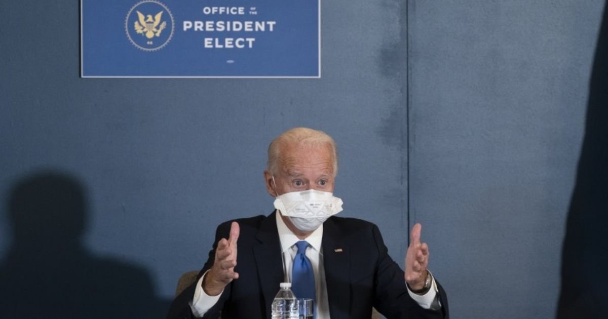 alex brandon associated press.jpg?resize=1200,630 - The White House Reverses Decision To Have Staff Clean Out Desks For Biden’s Arrival Next Month