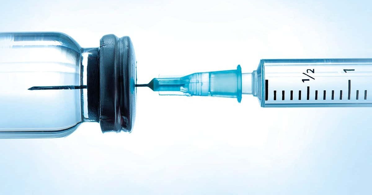 f0265463 syringe being filled spl web e1609205366123.jpg?resize=412,275 - Covid-19 : L'Espagne va tenir un registre de ceux qui refusent le vaccin