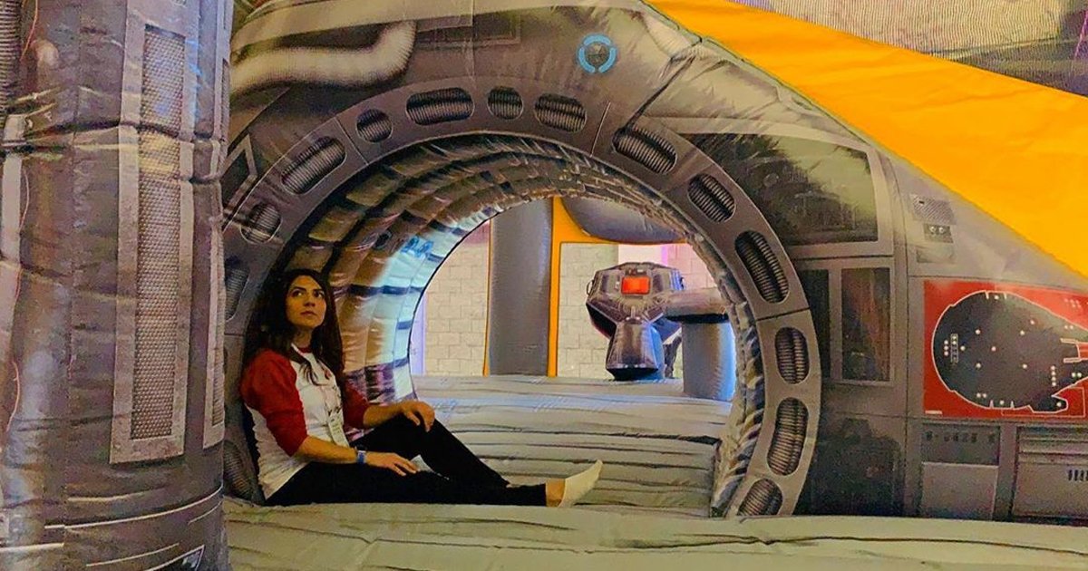 fffd.jpg?resize=1200,630 - Is The Life-Size Millennium Falcon Inflatable Really Worth $10,000?
