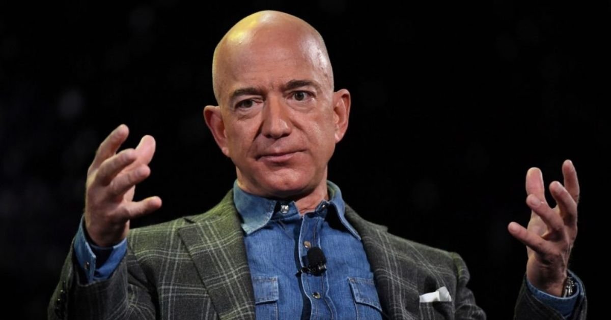 getty 1.jpg?resize=412,232 - 400 Politicians Worldwide Demands Jeff Bezos To Pay More Tax
