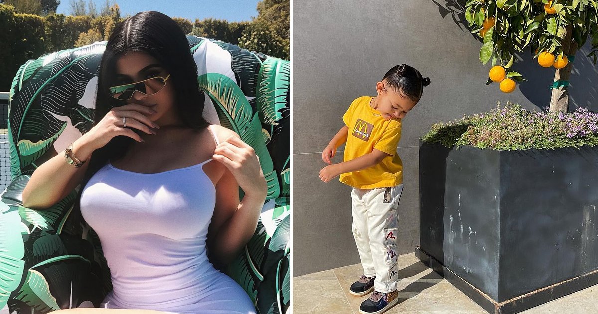 urtutr.jpg?resize=412,232 - Kylie Jenner Shares Adorable Pictures Of Fashionista Daughter Stormi