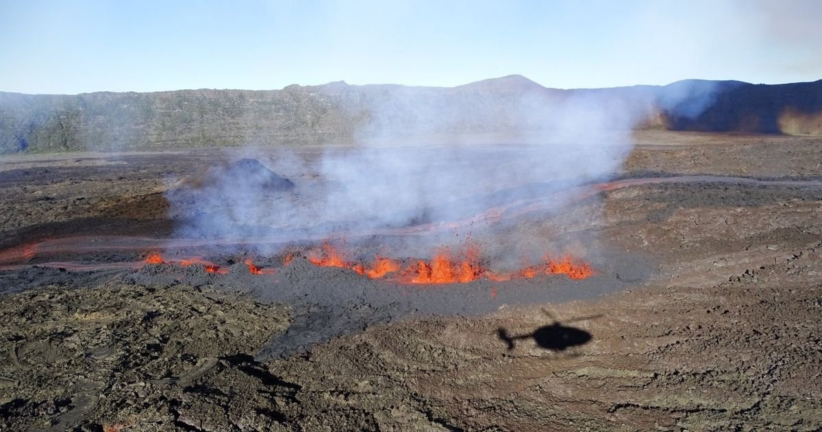 vonjour1 2.jpg?resize=412,275 - Le Piton de la Fournaise est une nouvelle fois entré en éruption à la Réunion