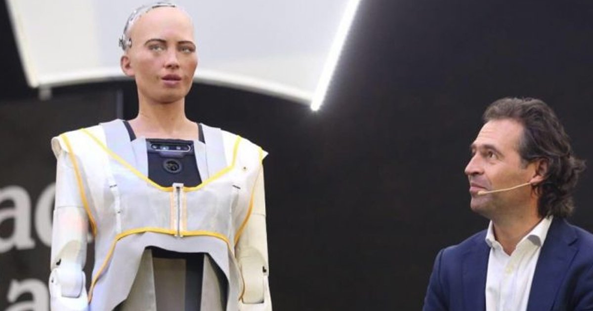 1 175.jpg?resize=412,232 - Robot Sophia Que 'Prometió Aniquilar A La Humanidad' Será Producido En Masa Durante La Pandemia