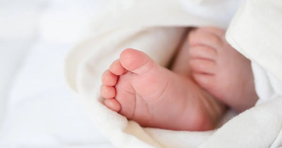 10 bebe.jpg?resize=412,275 - Pourquoi le nombre de naissance en France diminue d'année en année ?