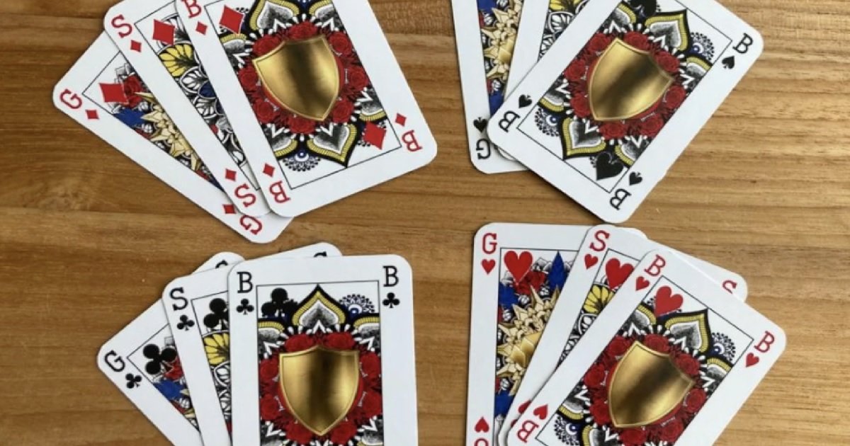 10 cartes.jpg?resize=412,275 - Découvrez le premier jeu de cartes qui respecte l'égalité des sexes