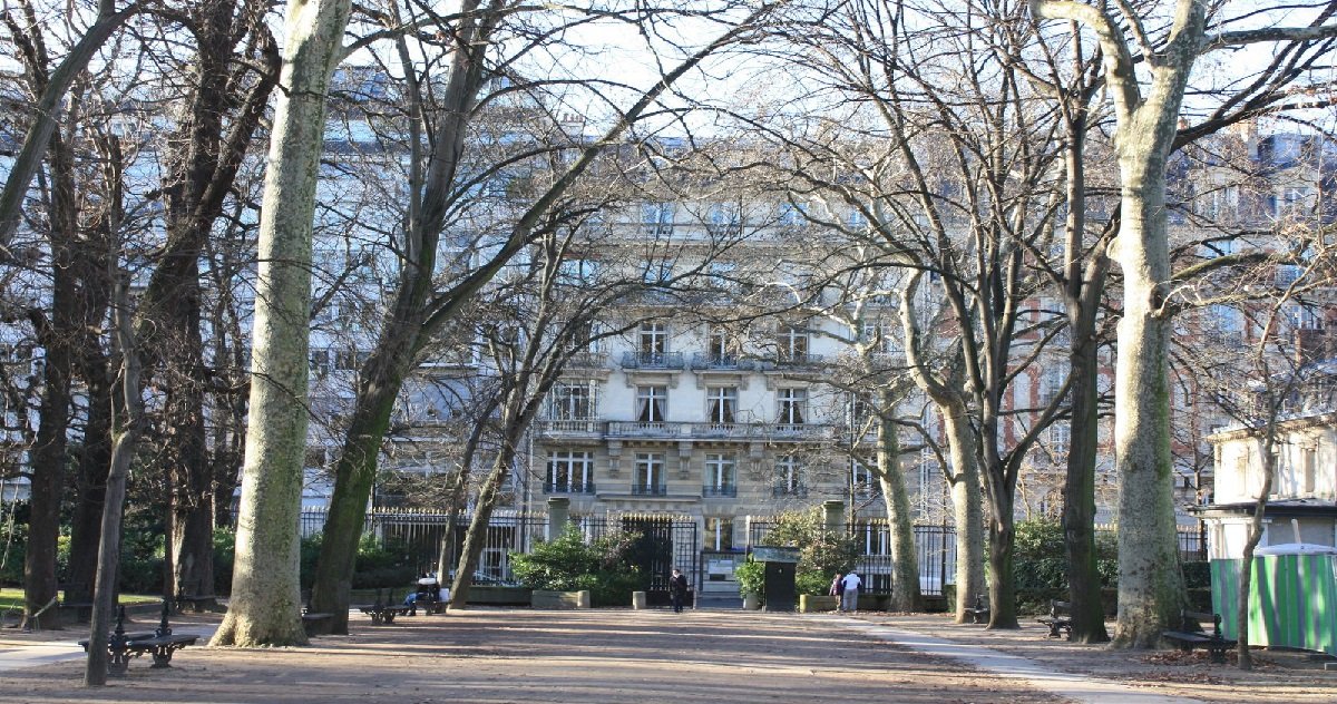 2 jdl.jpg?resize=412,275 - Paris: un homme a été retrouvé pendu à un arbre à proximité du jardin du Luxembourg