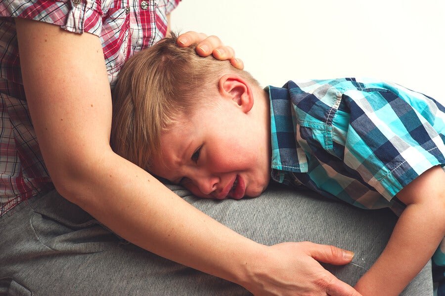 11 frases para decirle a tu hijo cuando está llorando - Eres Mamá