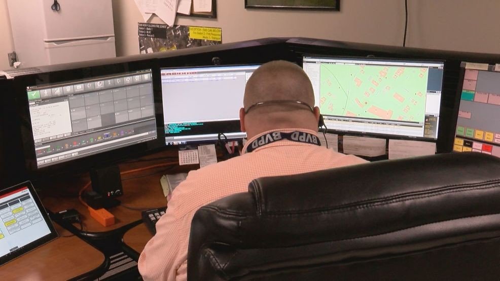 Behind-the-scenes: Looking at the job of a 911 dispatcher | WCYB