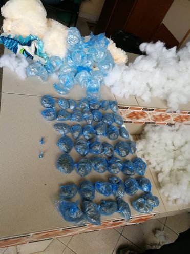 No fue el primer peluche: hallan droga en otro osito enviado a exnovia - Nacionales - ABC Color