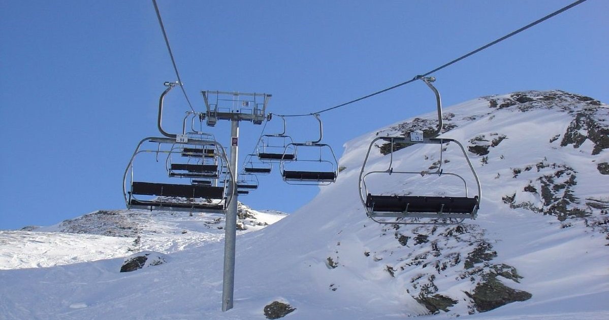 5 ski.jpg?resize=1200,630 - Sports d'hiver: les remontées mécaniques ne rouvriront pas ce jeudi