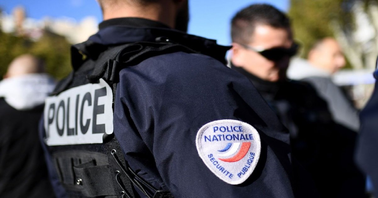 9 police.jpg?resize=412,275 - Gérald Darmanin aimerait que les policiers changent d'uniforme