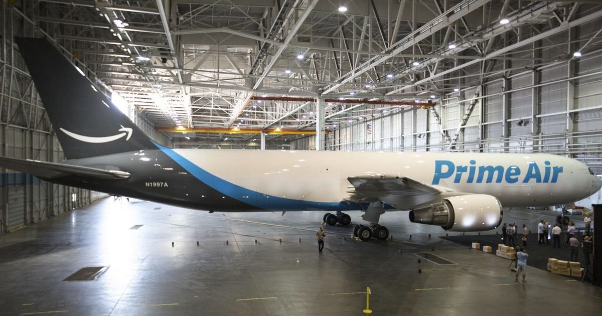amazon one prime air avion 1 e1610037428547.jpg?resize=1200,630 - Amazon achète 11 avions Boeing pour étendre son réseau de fret