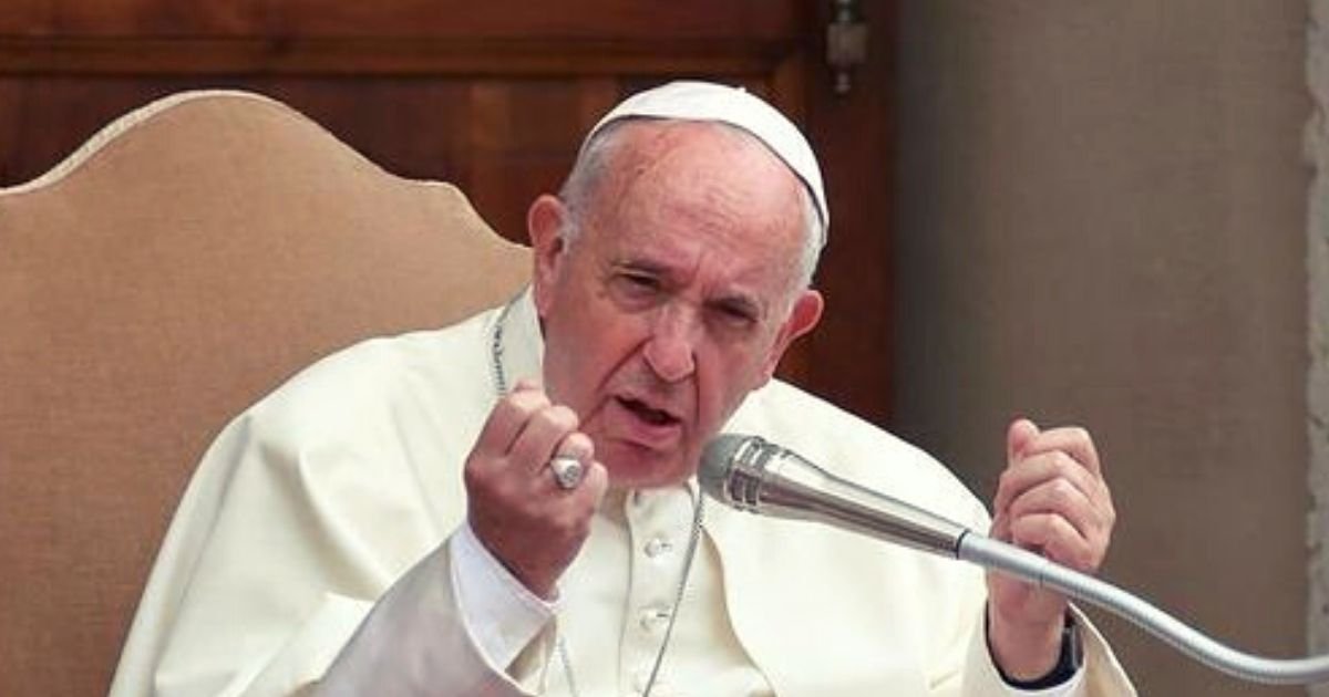 pope5.jpg?resize=1200,630 - Pope Francis Is Unable To Stand During Friday Audience Due To 'Troublesome' Sciatica