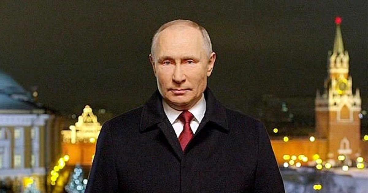 putin6.jpg?resize=412,232 - TV Bosses To Be Punished After Vladimir Putin's Head Was Cut Off During Speech