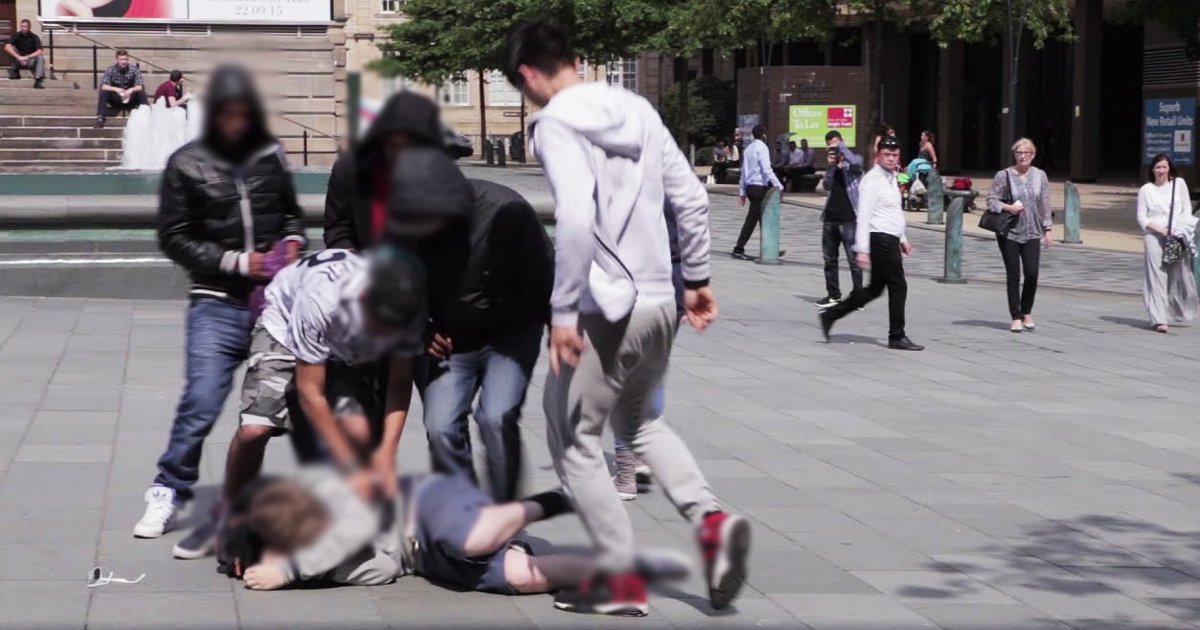 sdfsdg 1.jpg?fit=1024%2C538&ssl=1&strip=all - Dad Gives Epic Punishment To Son Who Was Suspended For Fighting Against A Bully
