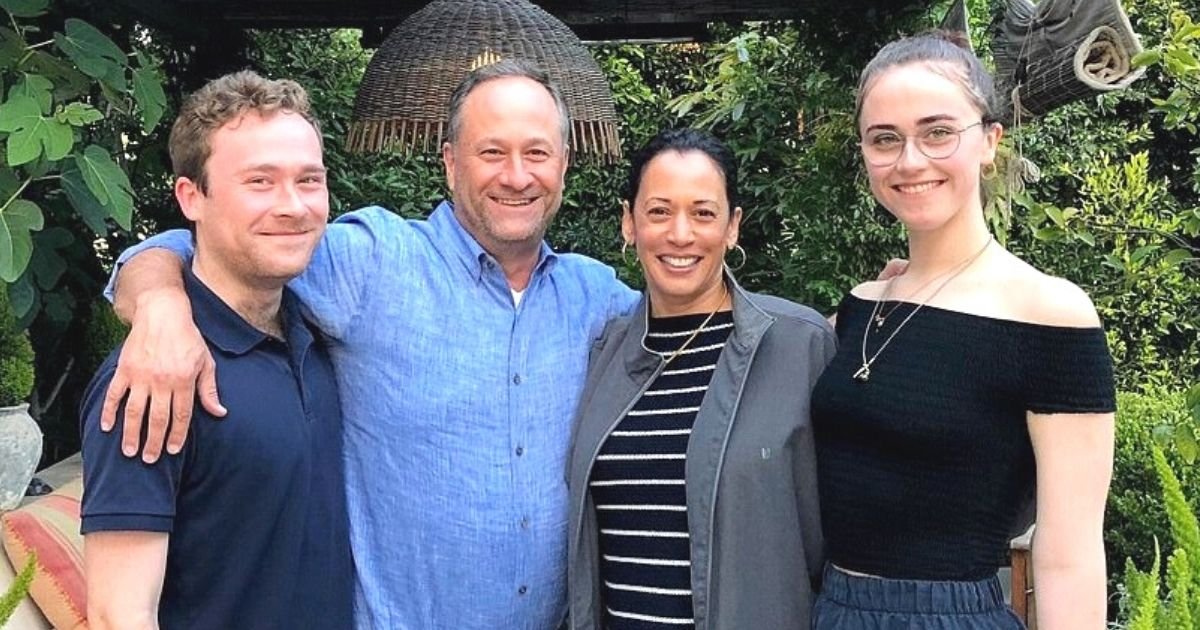untitled design 15 3.jpg?fit=1024%2C538&ssl=1&strip=all - 'Welcome Home!' VP Kamala Harris Moves Into Her New Home Across The Street From The White House