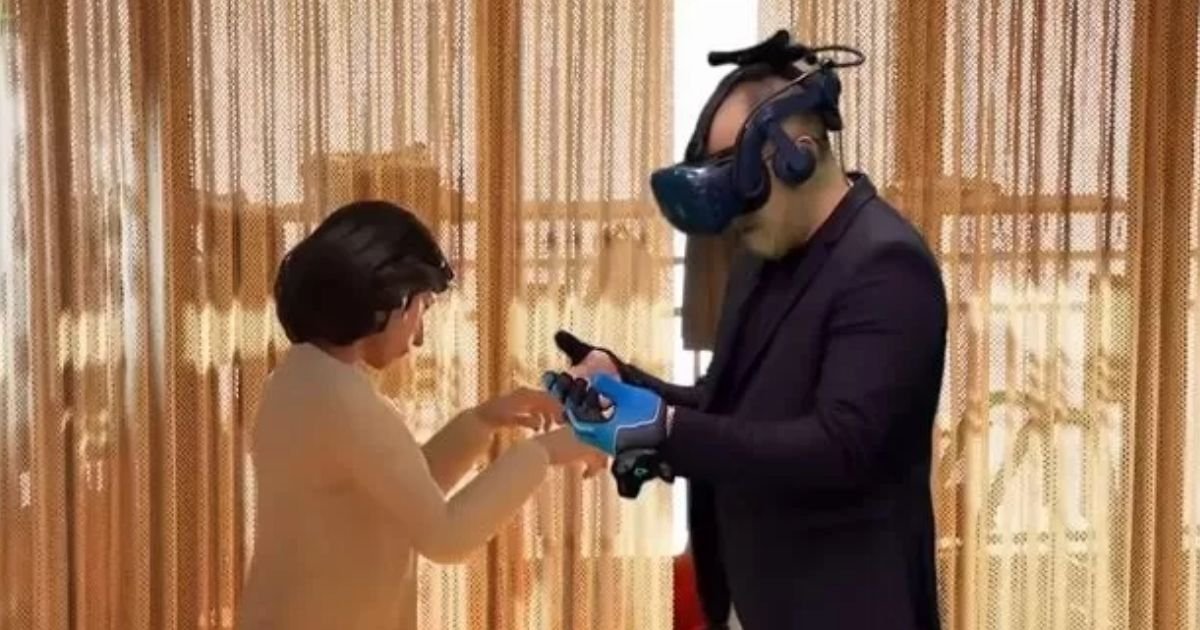 vr5.jpg?resize=1200,630 - Man Breaks Down In Tears As He Reunites With Deceased Wife Through VR