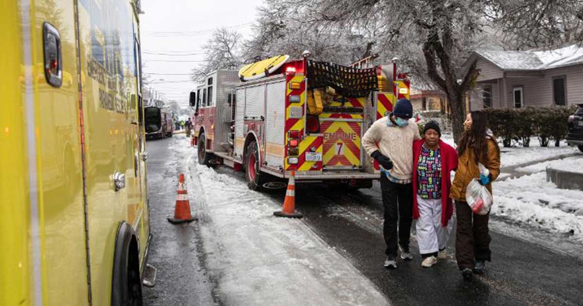 210218130621 34 us winter weather texas 0217 restricted exlarge 169.jpg?resize=412,275 - Texas Crisis Deepens Despite Improving Power Grid