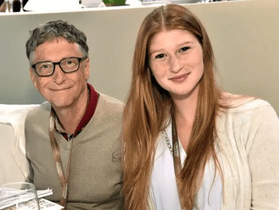 Resultado de imagen de La hija de Bill Gates se vacuna