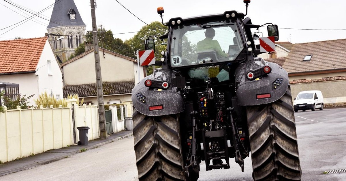 6 tracto.jpg?resize=412,275 - Cher: un jeune garçon de trois ans a perdu la vie dans un accident de tracteur