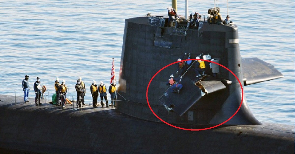 8 sm 1.jpg?resize=412,232 - Mauvaise manipulation: un sous-marin japonais a percuté par accident un navire de commerce