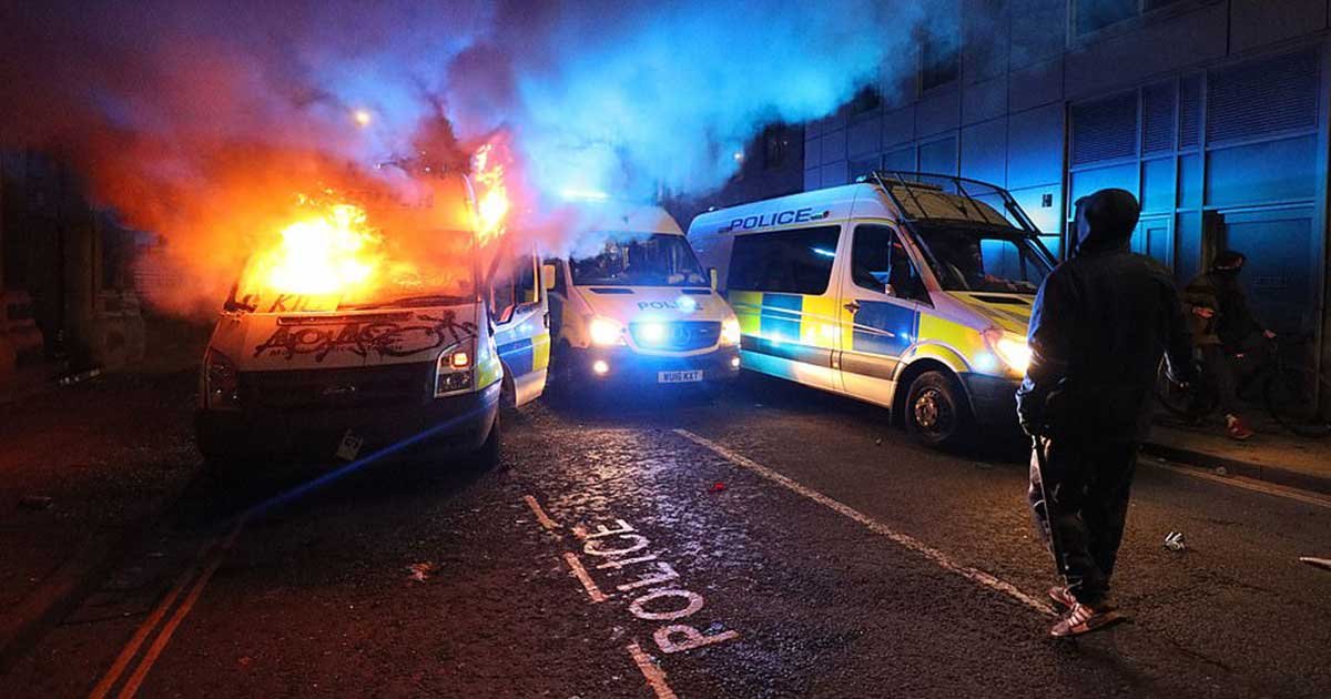 40755638 9386167 image a 132 1616361084400.jpg?resize=1200,630 - ‘Kill The Bill’ Protests Turn Violent; Six Police Officers Seriously Injured