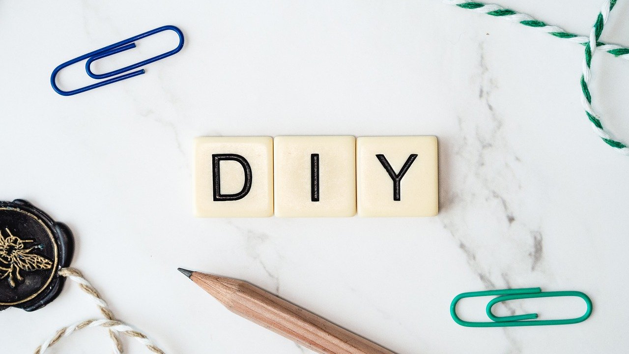 Professional Website vs DIY: How to Make the Right Decision
