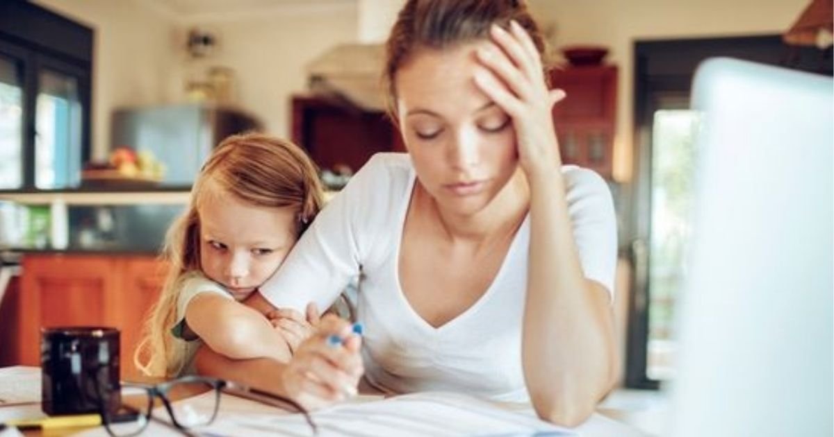 untitled design 5 1.jpg?resize=412,232 - Mother Reveals She Can't Bring Herself To Like Her 'Bratty' 9-Year-Old Daughter