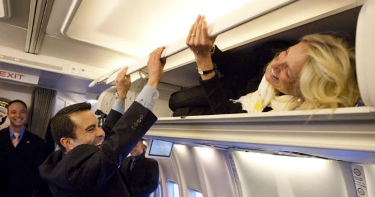 1 21.jpg?resize=1200,630 - Jill Biden Pranked Reporters & Staff For April Fool’s By Dressing As A Flight Attendant Named ‘Jasmine’