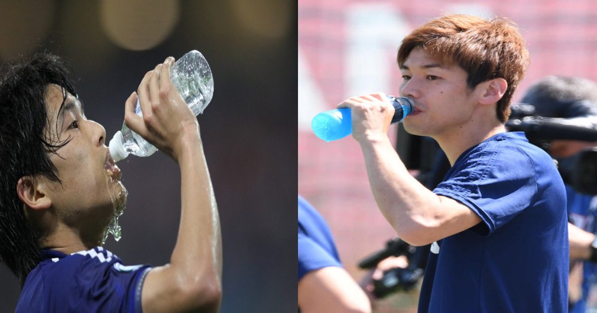 soccer players drinking.png?resize=1200,630 - 実は「飲んで」いない？！…サッカー選手が試合中に水を「吐く」のはなぜ？