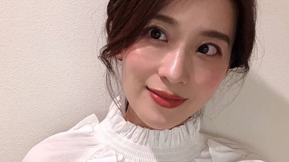 🎀 か な 🎀 sur Twitter : &quot;いつもオシャレだからまたヒルナンデスのファッション対決に出てきて欲しいな #郡司恭子 #アナウンサー #アナウンサー大好き女子 #郡司恭子アナ大好き女子… &quot;