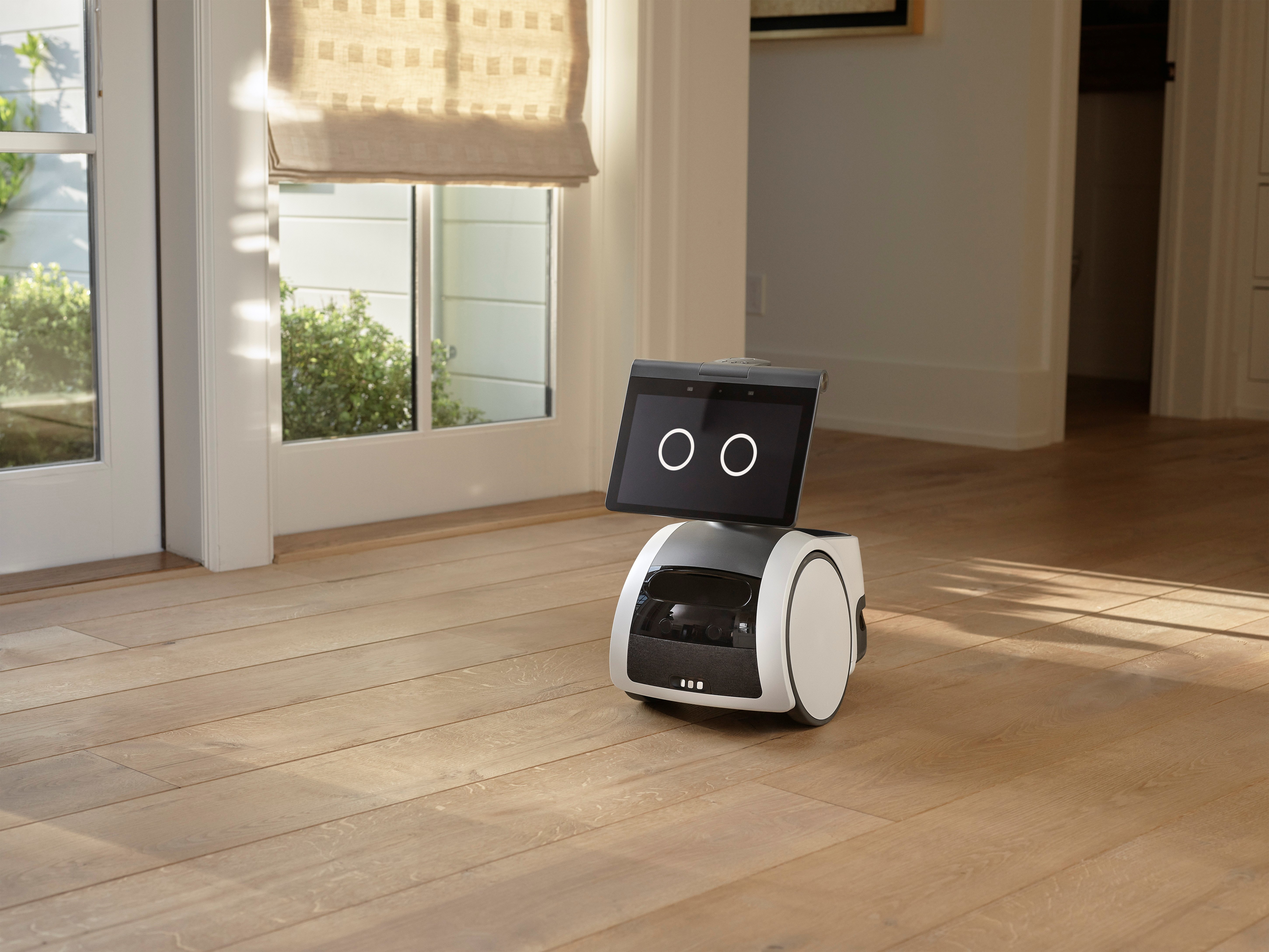 Amazon unveiled a camera-equipped robot on Tuesday