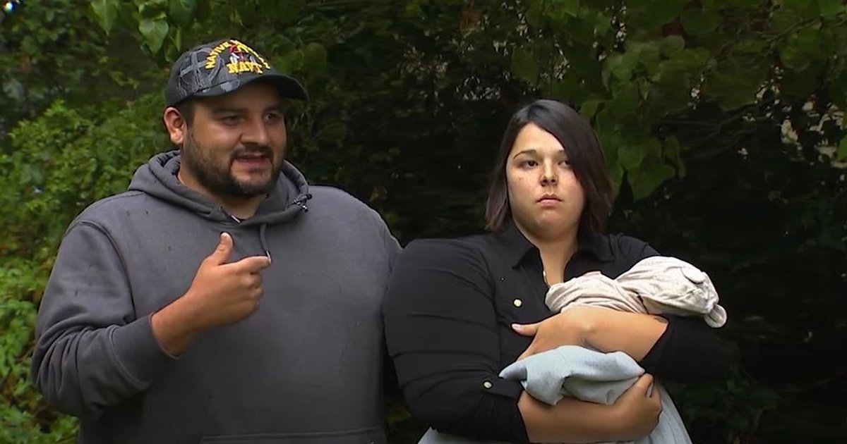 7 13.jpg?fit=1024%2C538&ssl=1&strip=all - "Never Come Back You Animal!"- Restaurant Brutally Kicks Out Breastfeeding Mum For Nursing Newborn