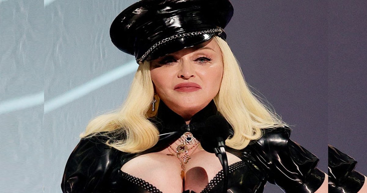 t3 2021 09 14t233100 313.jpg?resize=412,275 - Madonna Branded As 'Cringe' For Rocking VMAs In All-Black Leather Dominatrix Outfit