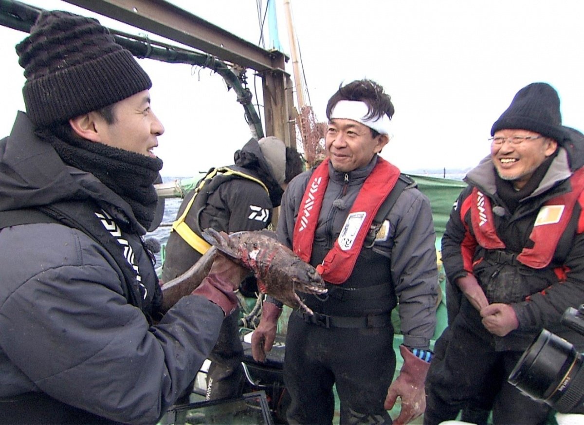 TOKIO城島＆桝太一アナ“幻の古代サメ”再び捕獲 『鉄腕DASH』で「学会レベル」の発見 | ORICON NEWS