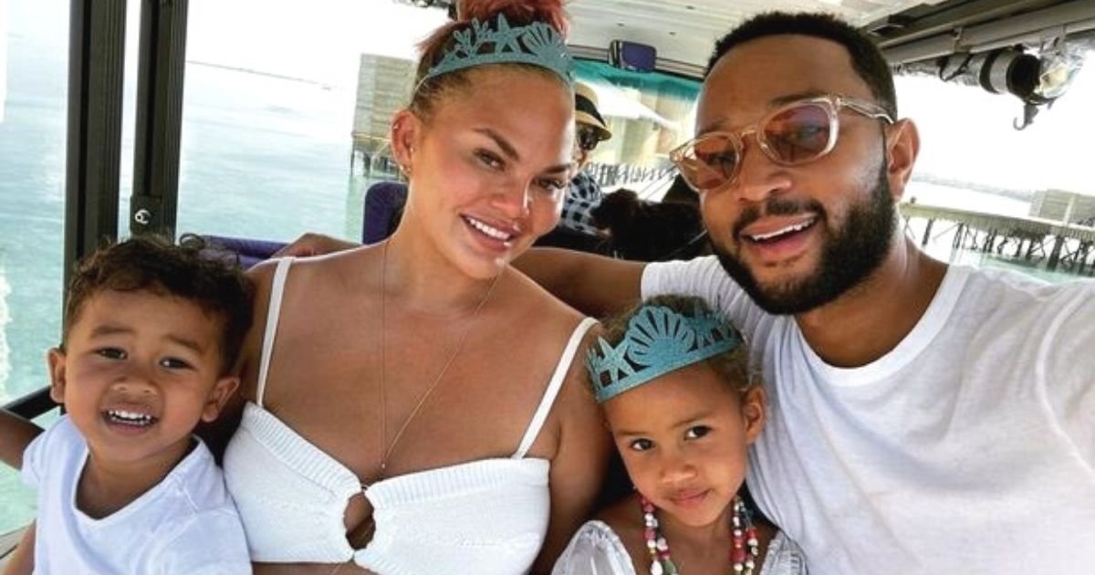 untitled design 29 1.jpg?resize=1200,630 - Chrissy Teigen Reveals She Always Brings The Remains Of Her Late Son Baby Jack On Family Trips