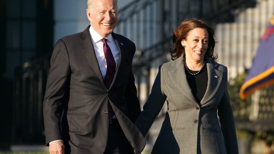 US President Joe Biden (L) and US Vice President Kamala Harris arrive during a signing ceremony for H.R. 3684, the Infrastructure Investment and Jobs Act on the South Lawn of the White House in Washington, DC on November 15, 2021.
