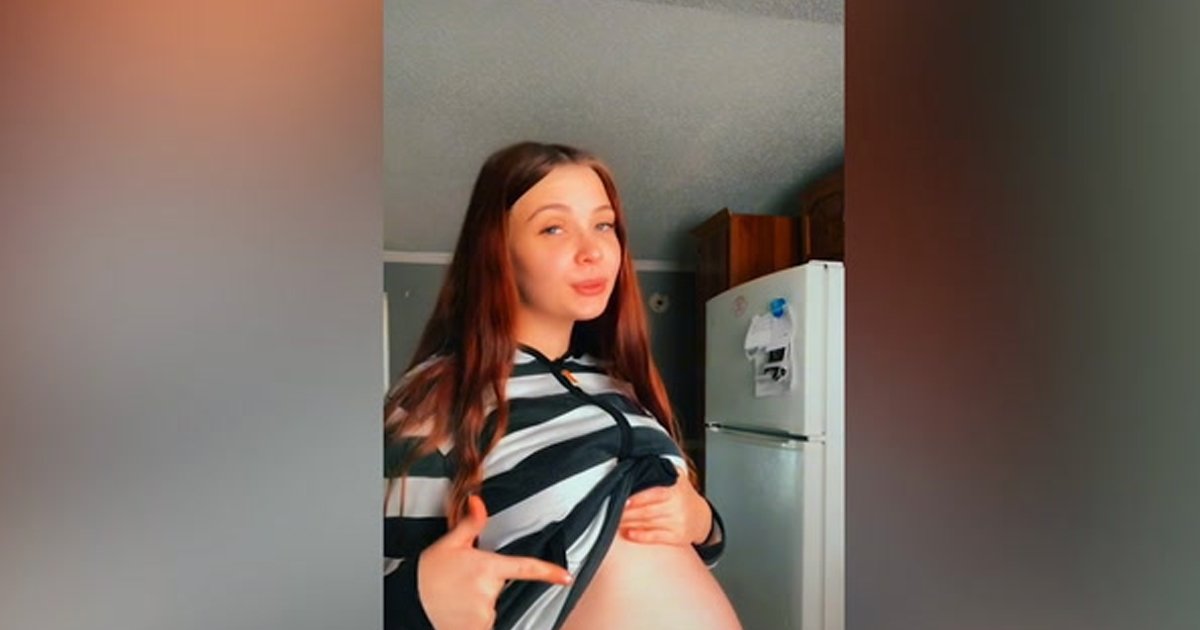q6 10.jpg?resize=1200,630 - Young Mom Trolled Online For Being 'Pregnant Again' With Her FOURTH Child At Just 21 Years Of Age