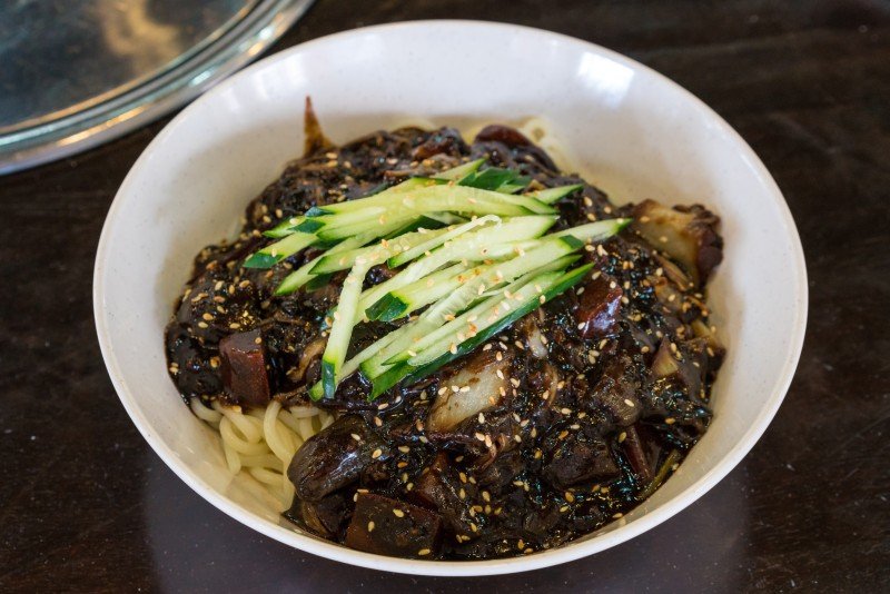 음식에 담긴 중국] 자장면, 한국 음식으로 봐야 한다? : 네이버 블로그
