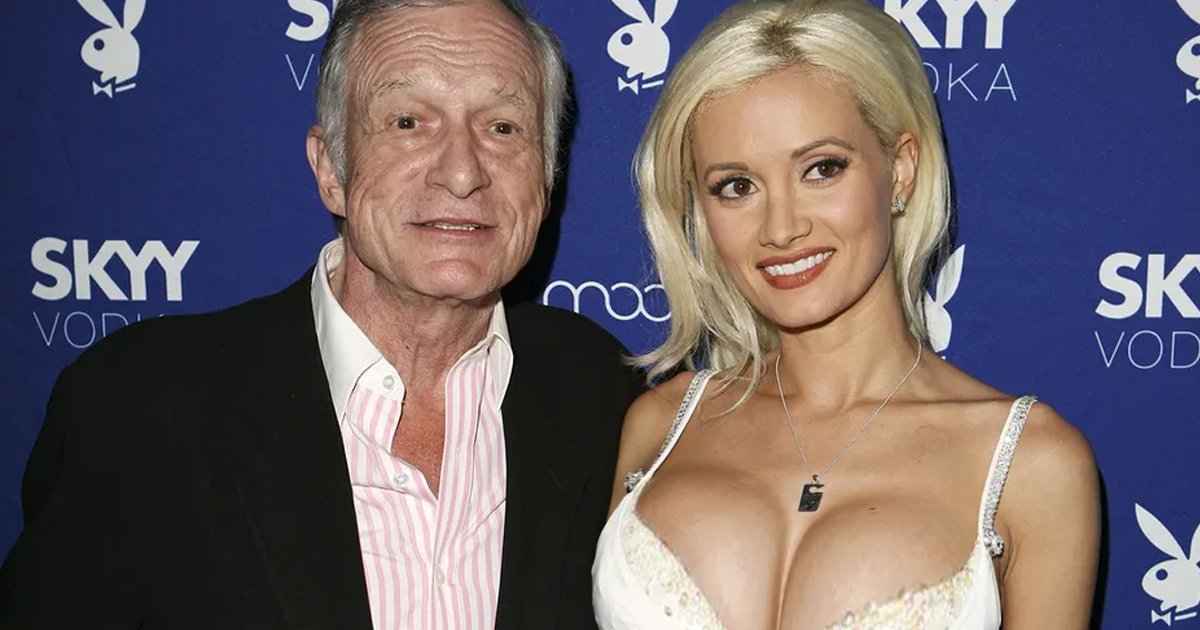 q1 7.jpg?resize=412,275 - "He Was Pushed On Top Of Me"- Holly Madison Reveals Details Of 'Traumatic' Sleeping Experience With Hugh Hefner