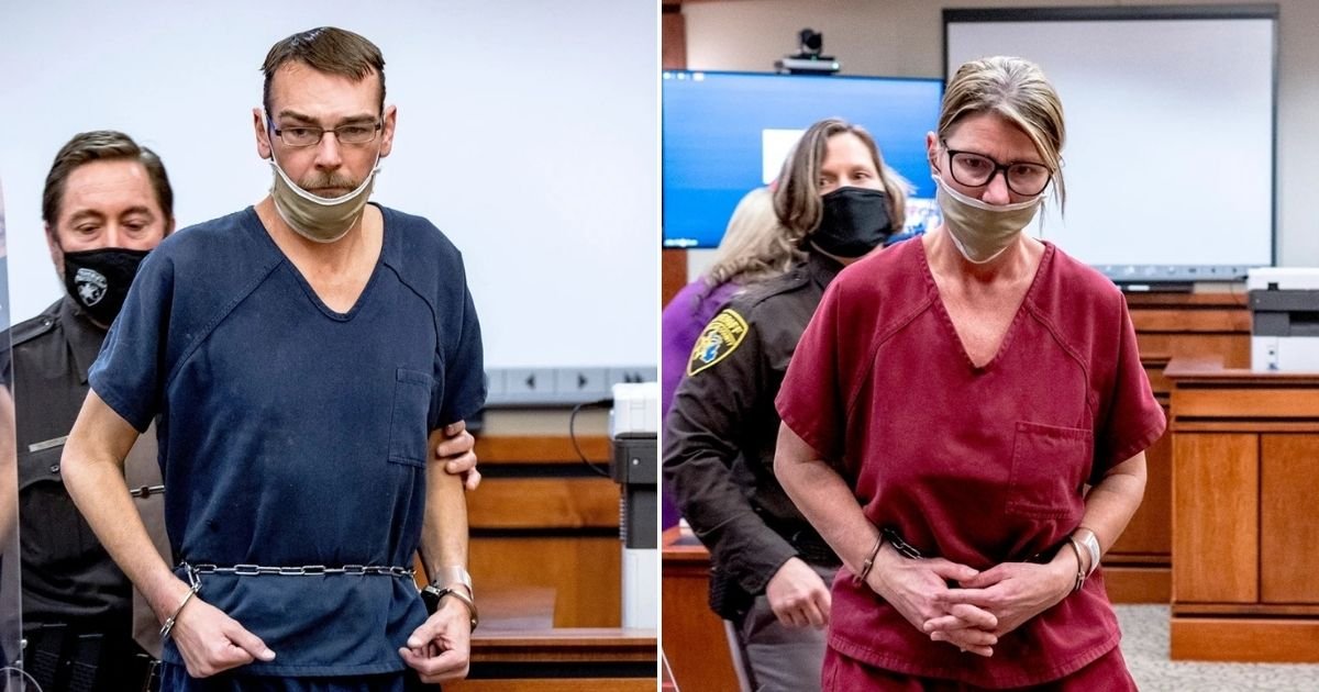 BREAKING: Ethan Crumbley's Parents Break Into Tears As They Appear In