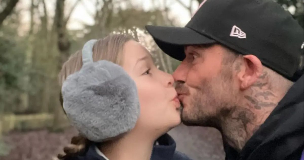 q1 13.jpg?resize=1200,630 - Fans Left FUMING As David Beckham Kisses 10-Year-Old Daughter On The Lips AGAIN In Recent Picture